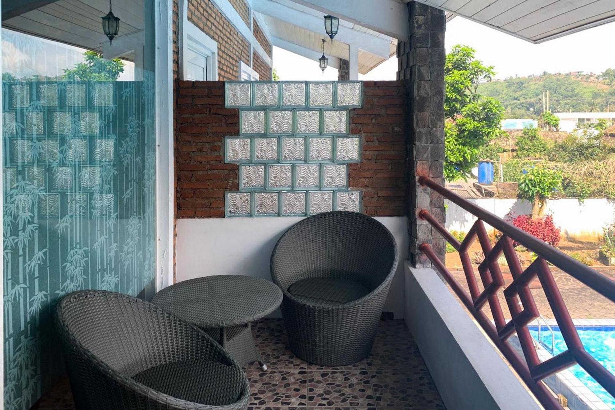 Urbanview Hotel Villa Q Gisting Bandjarnegeri Exteriör bild